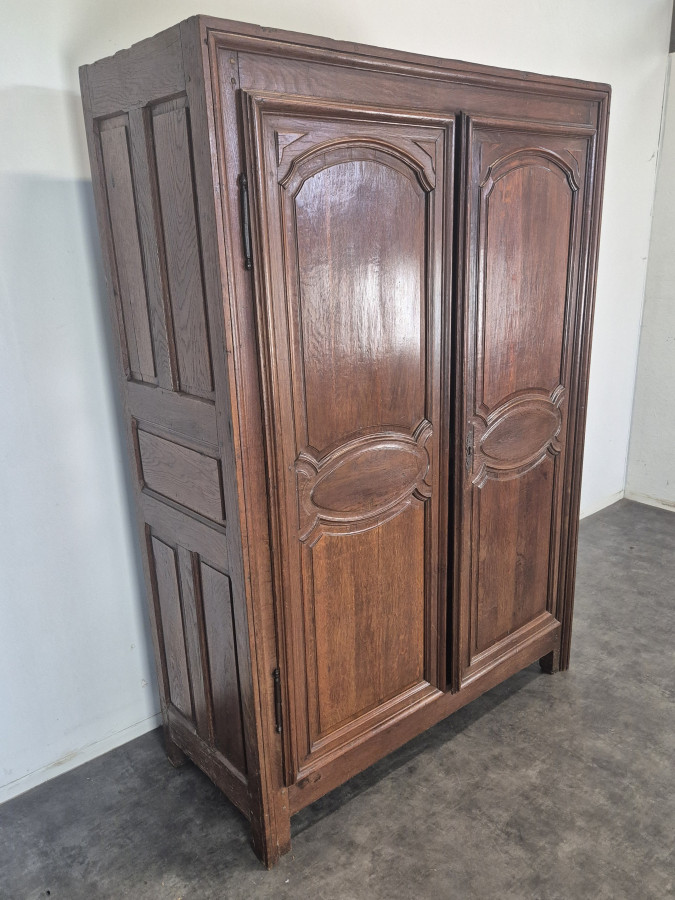 Armoire en chêne