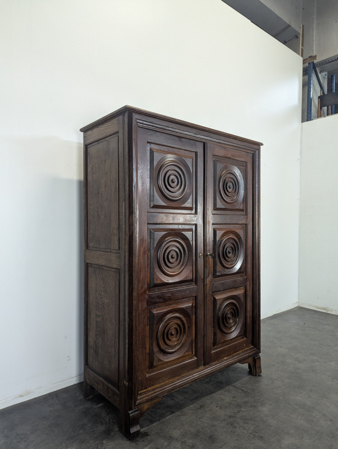 Armoire dans le style de Dudouyt