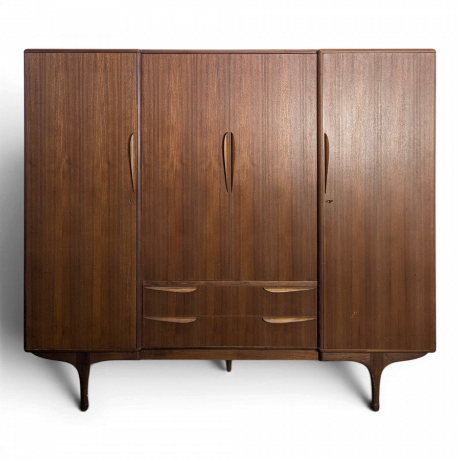 Armoire scandinave en teck Tricoire et Vecchione