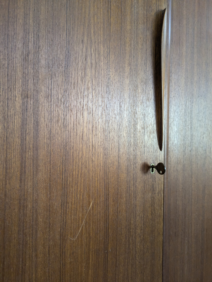Armoire scandinave en teck Tricoire et Vecchione