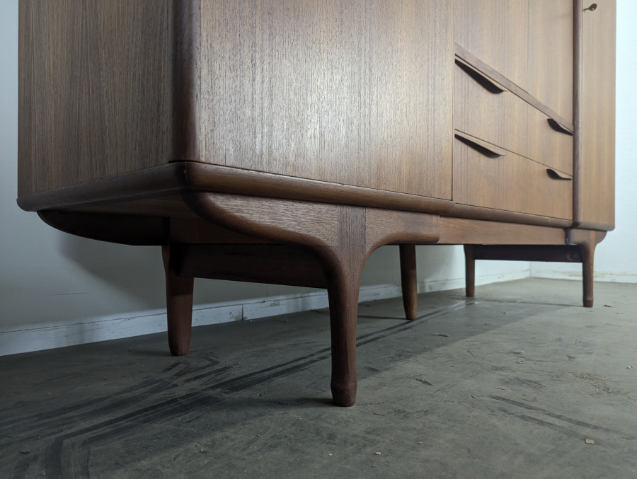 Armoire scandinave en teck Tricoire et Vecchione