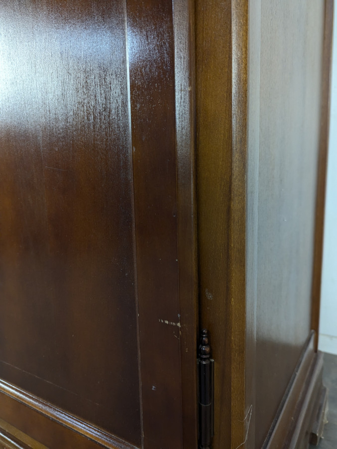 Armoire de style Louis Philippe en merisier