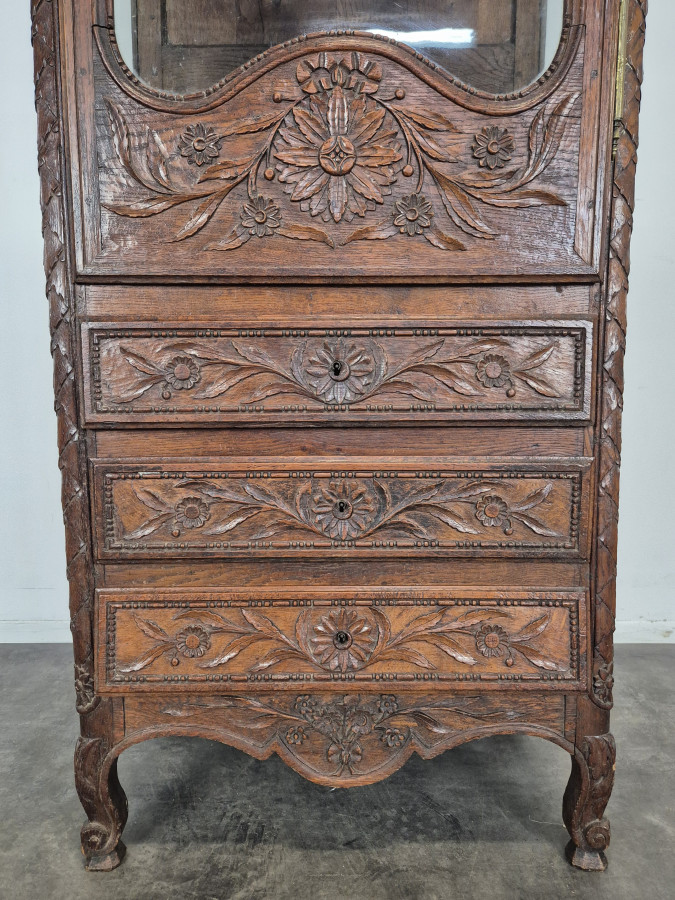 Vitrine commode bonnetière normande du XIXème