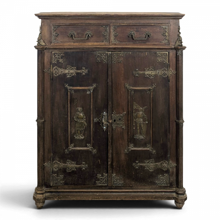Meuble à hauteur d'appui attribué à M. Ringell
