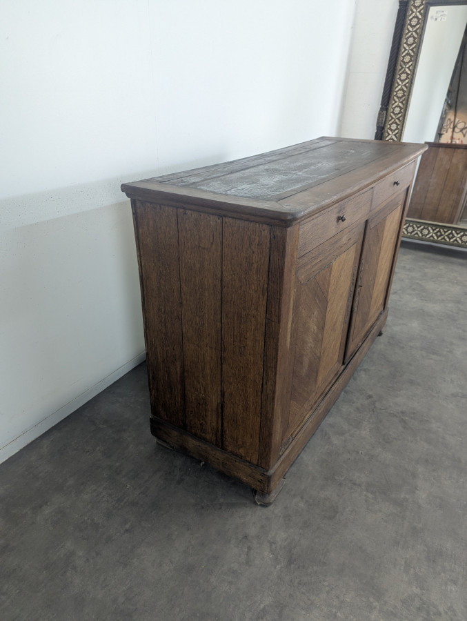 Buffet époque Louis Philippe en placage de chêne