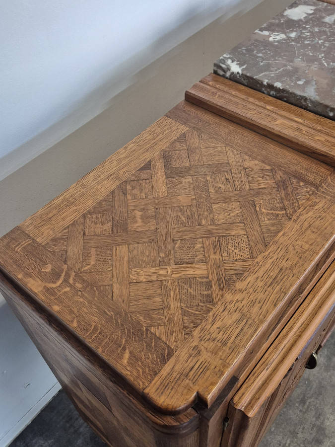 Buffet art déco en chêne sculpté dessus de marbre