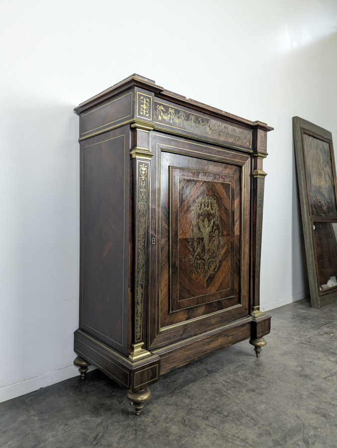 Meuble d'appui Napoléon III en marqueterie Boulle