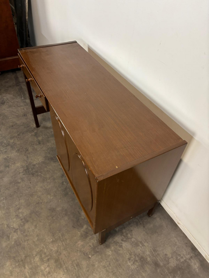 Bureau en acajou de Jacques Auville