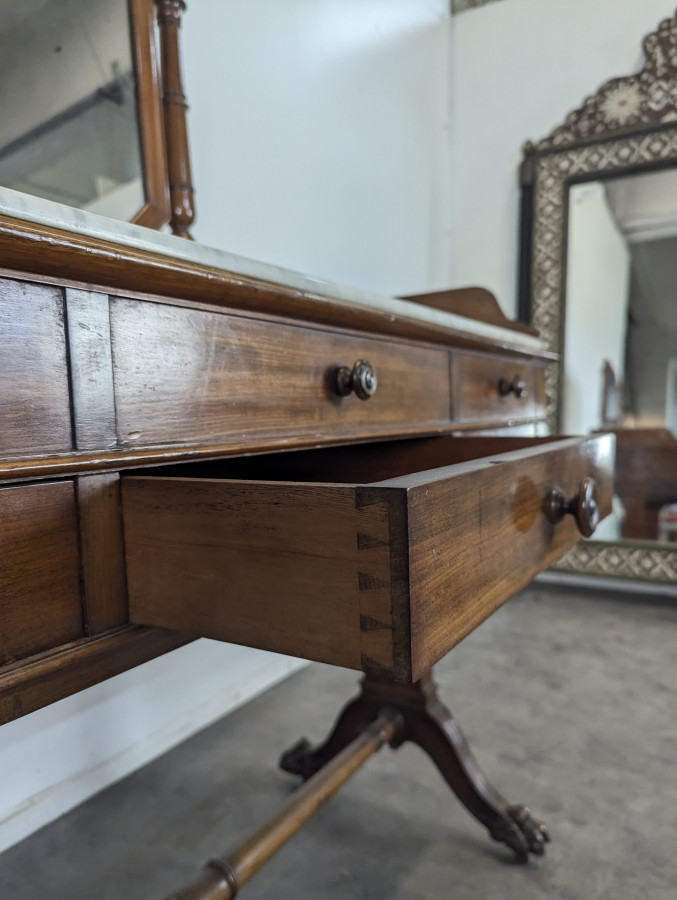 Coiffeuse epoque Louis Philippe en acajou