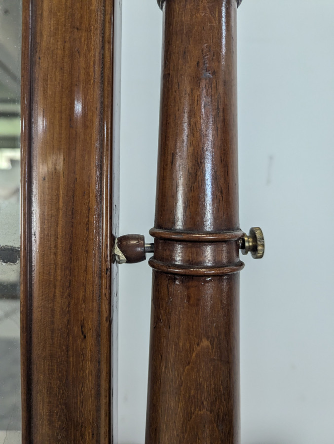 Coiffeuse epoque Louis Philippe en acajou