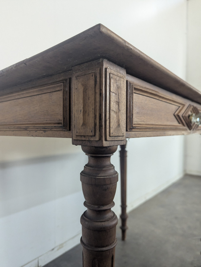 Bureau en noyer fin XIXème
