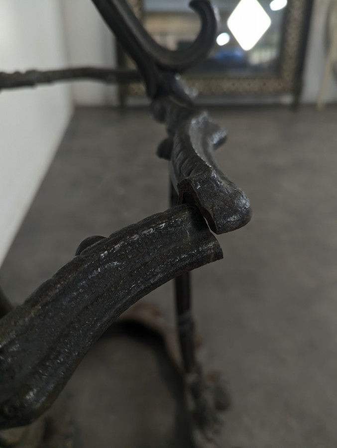 Porte manteau vestiaire en fonte