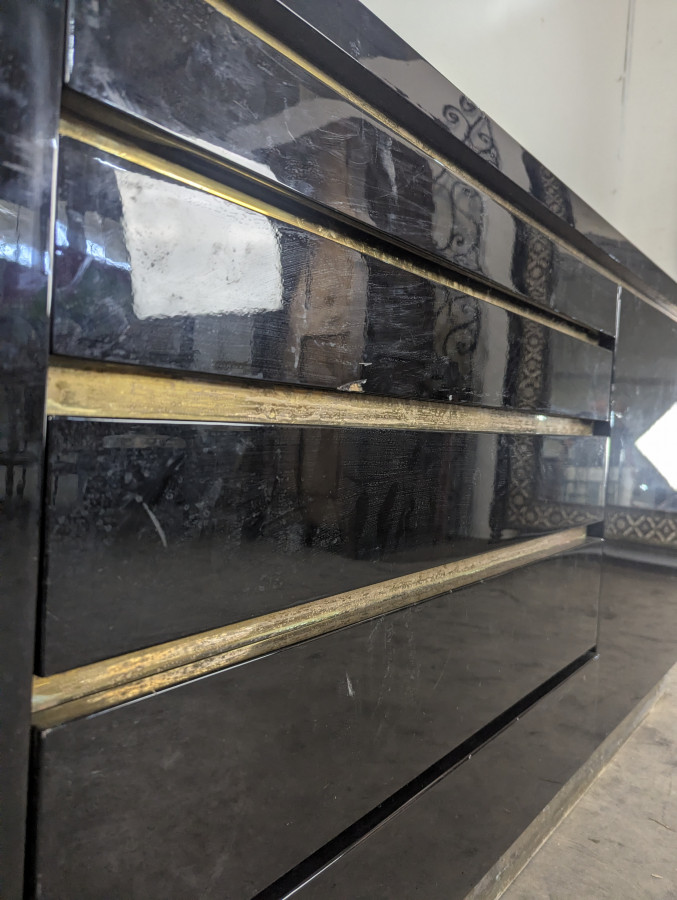 Enfilade laquée noire de Jean Claude Mahey