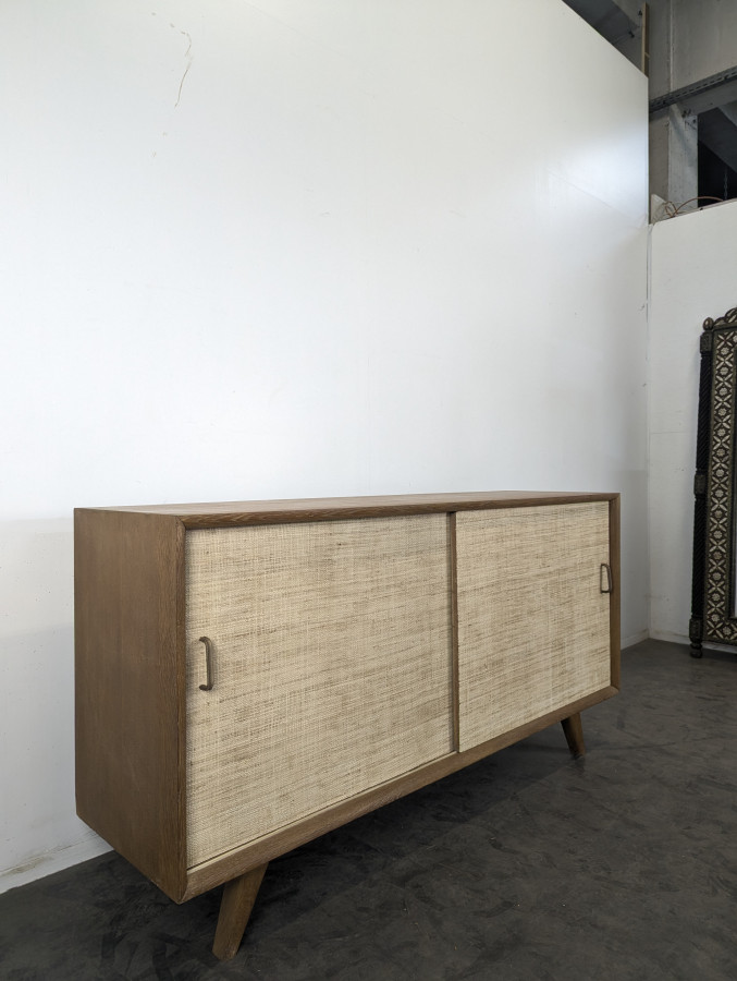 Enfilade moderniste en chêne portes en raphia