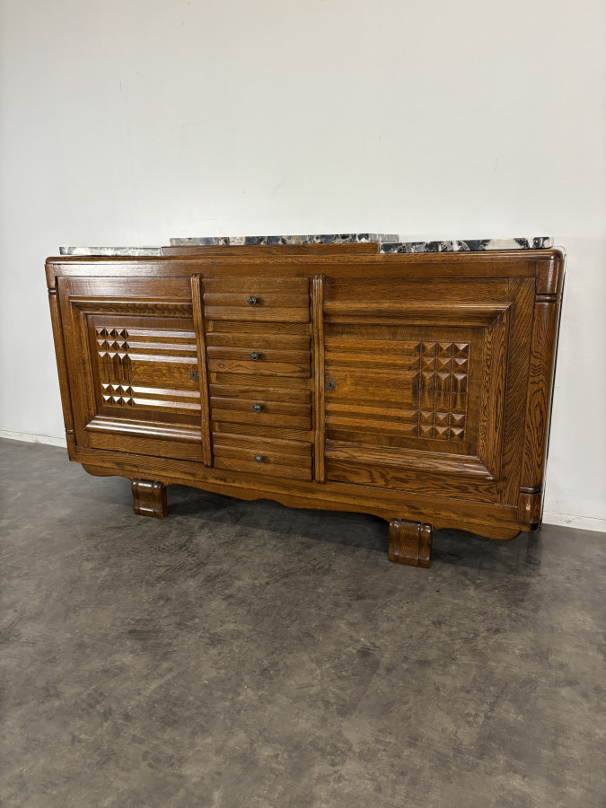 Enfilade en chêne sculpté dessus marbre années 40