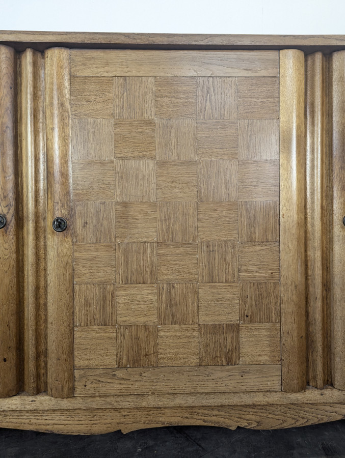 Enfilade Art déco en chêne à marqueterie damier trois portes années 40