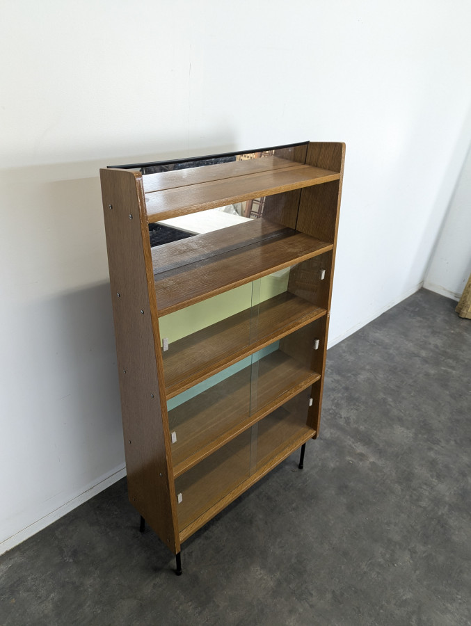 Etagere des années 50 dans le goût de Guariche
