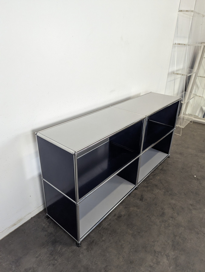 Meuble de rangement USM Haller bleu acier 4 cases ouvertes