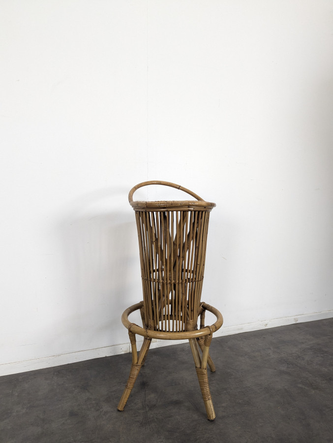 Comptoir et tabourets en bambou et rotin
