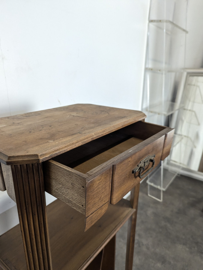 Meuble à partitions 1900 en noyer à casiers et un tiroir