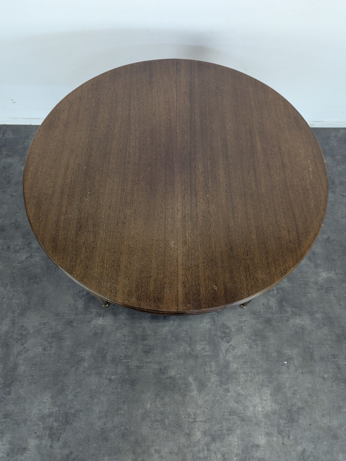 Table de style Louis XVI en acjaou