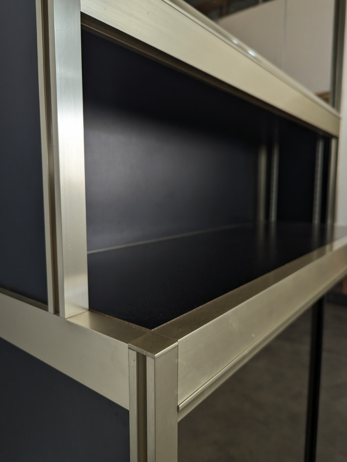 Vitrine vintage aluminium et verre des années 80