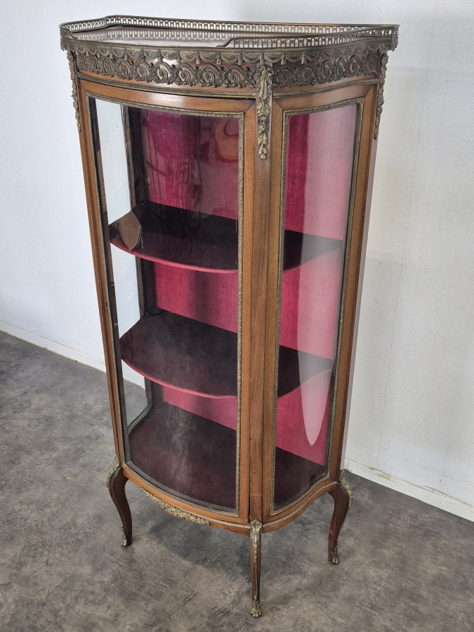 Vitrine Napoléon III à verre bombé