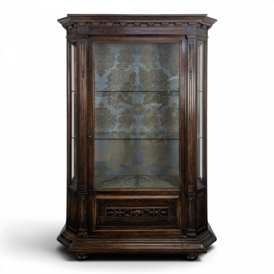 Vitrine de style Renaissance de la Maison Soubrier