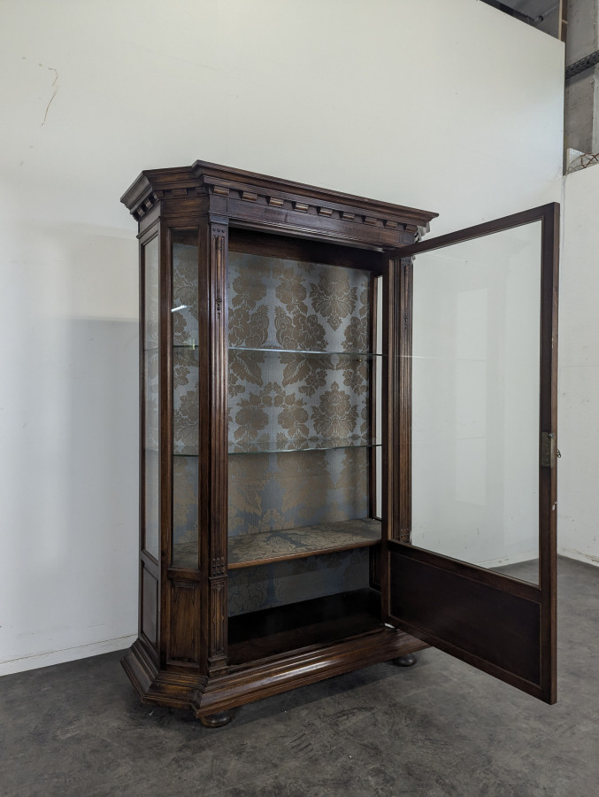 Vitrine de style Renaissance de la Maison Soubrier