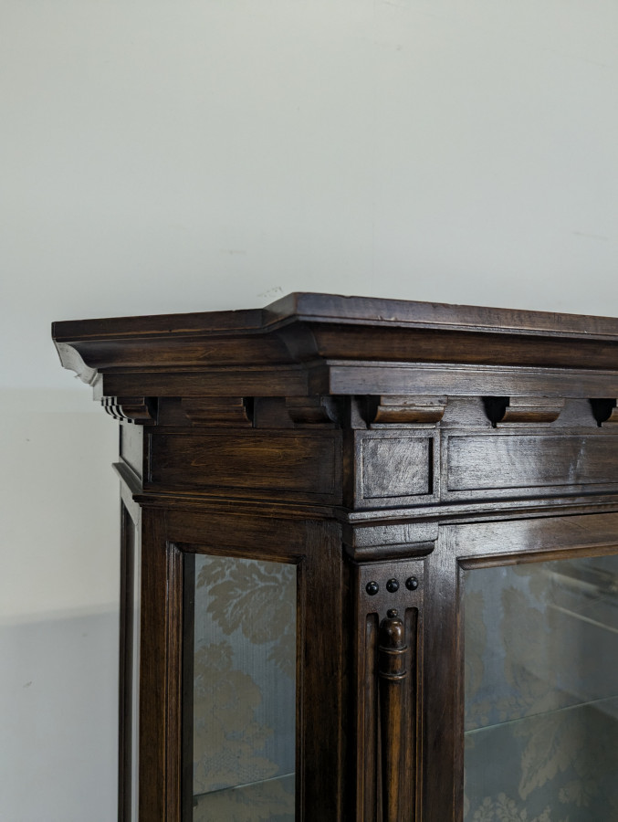 Vitrine de style Renaissance de la Maison Soubrier