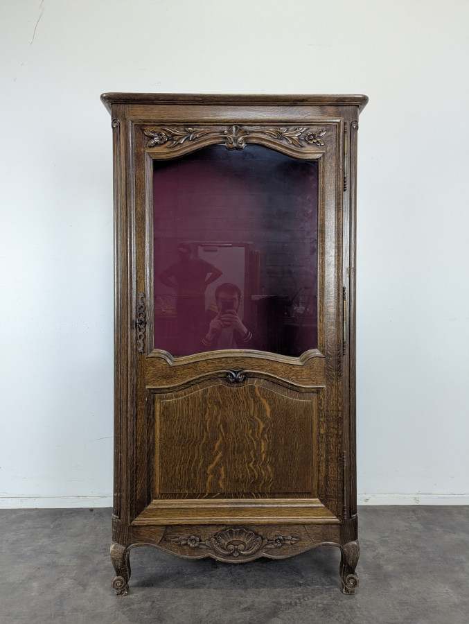 Petite vitrine Louis XV en chêne à une porte