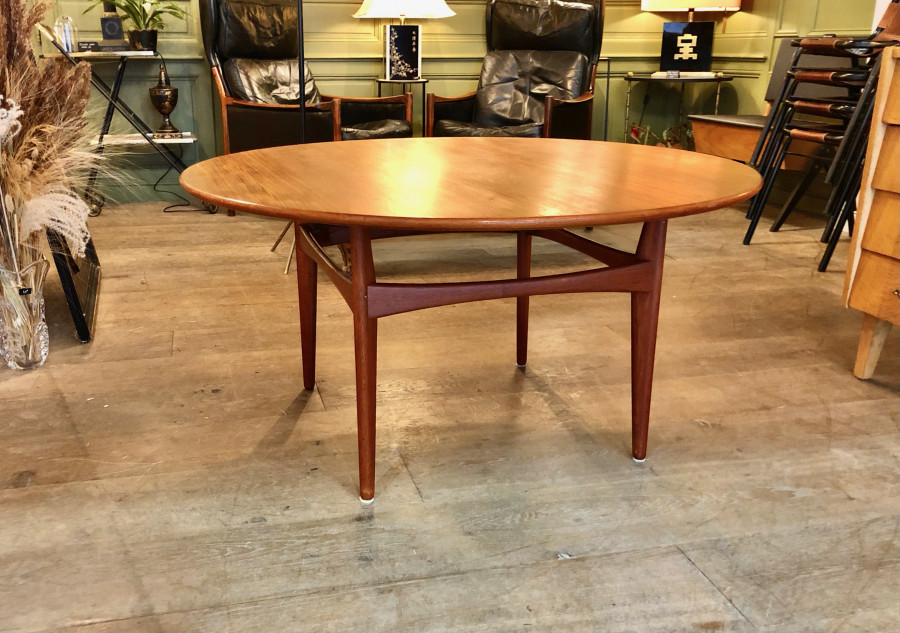 Table basse Ronde en Teck par Karl-Erik Ekselius