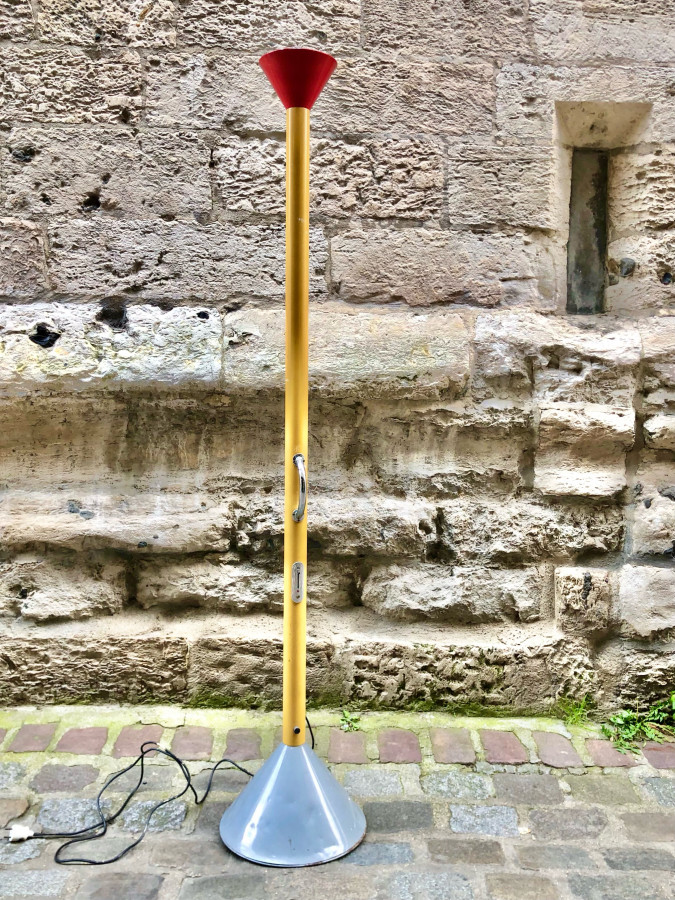 Rare lampadaire d'Ettore Sottsass modèle Callimaco