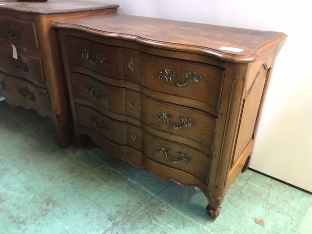 Commode Arbalète en chêne