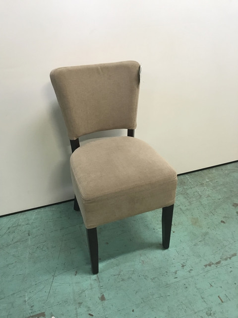 Chaise en bois et tissu