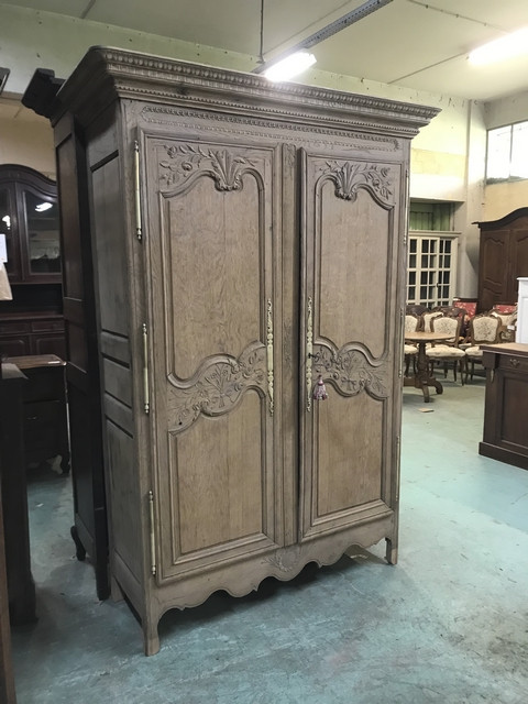 Armoire Normande décapée