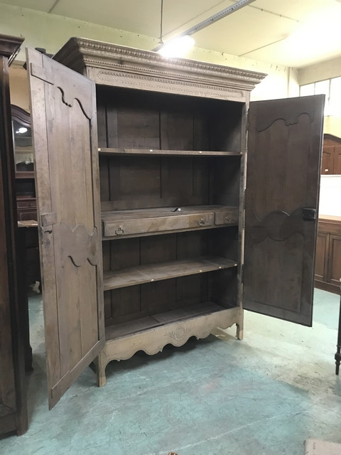 Armoire Normande décapée