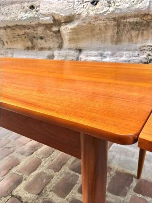 Table scandinave des années 50’