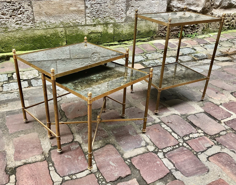 Série de tables gigognes de la maison Jansen