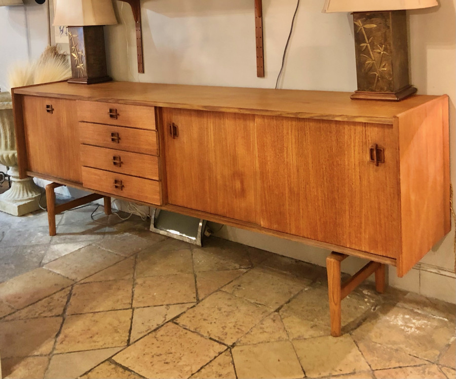 Enfilade scandinave, couleur miel, années 60