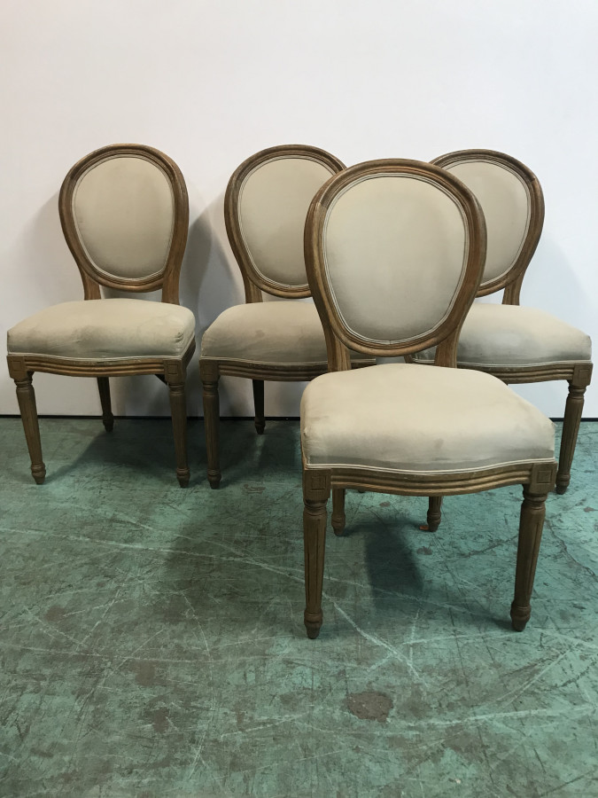 Série de 8 chaises Louis XVI