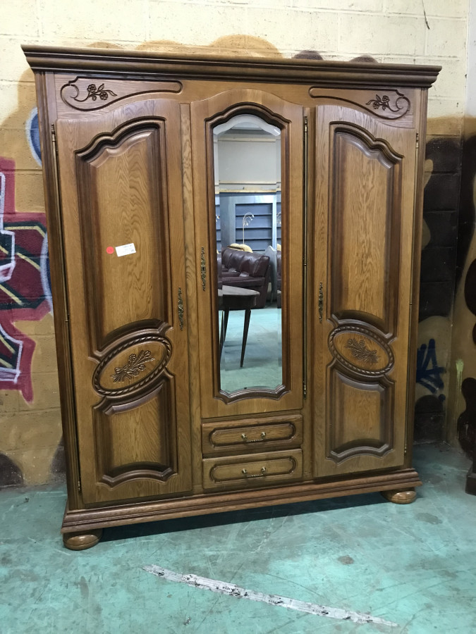 Armoire de Chambre avec miroir