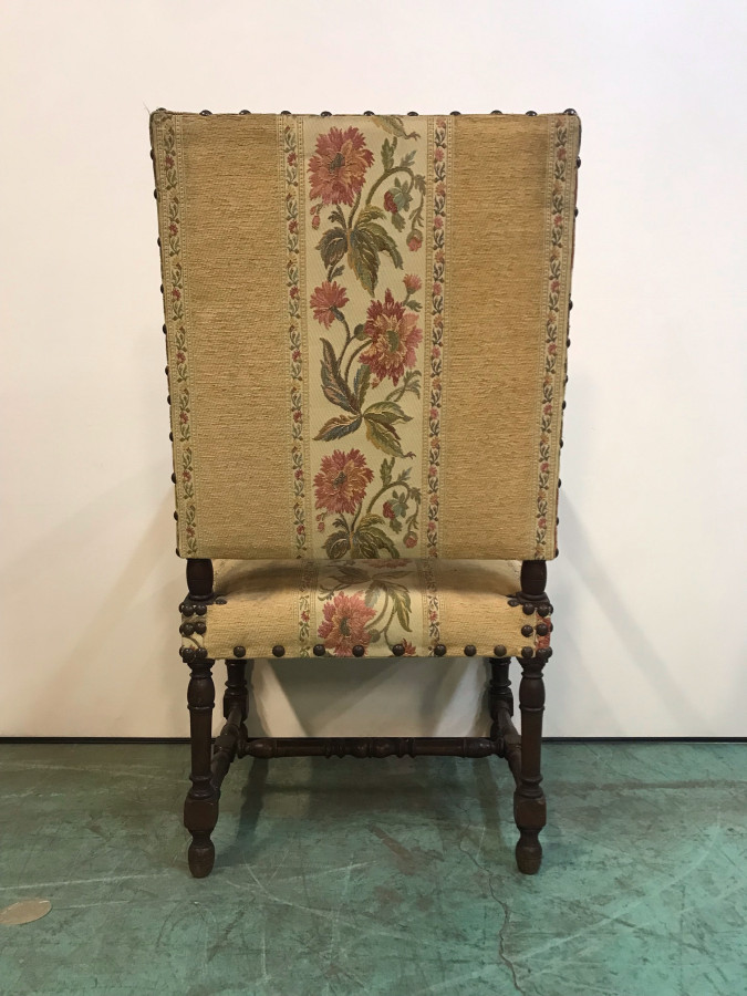 Fauteuil de style Louis XIII