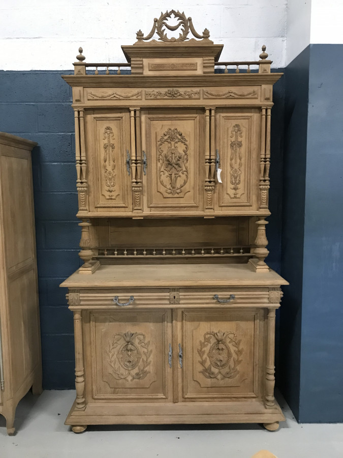 Buffet deux corps décapé