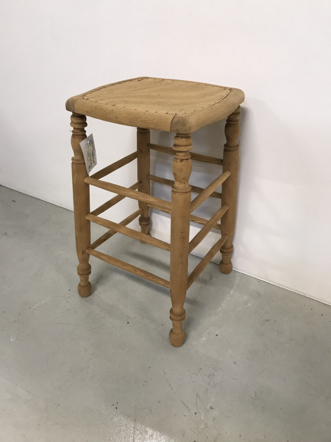 Tabouret décapé