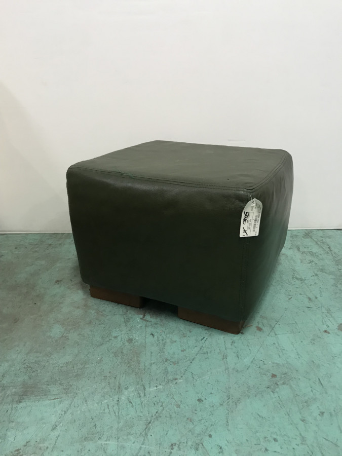 Pouf en cuir vert