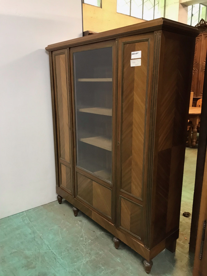 Vitrine 3 portes en marqueterie