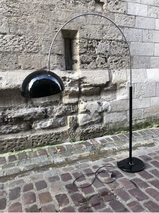 Grand lampadaire de Joe Colombo