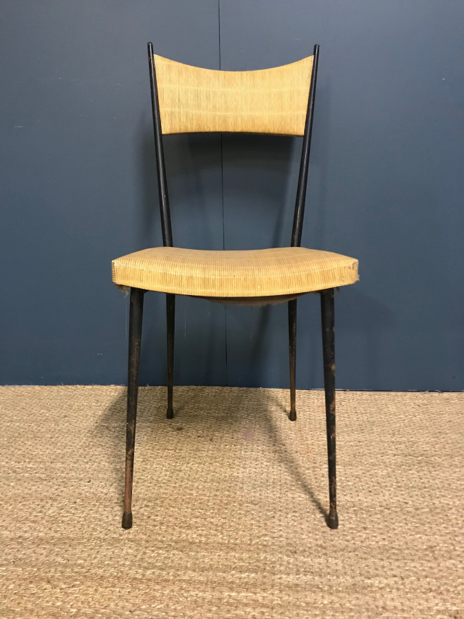 Chaise dans le goût de Colette Gueden