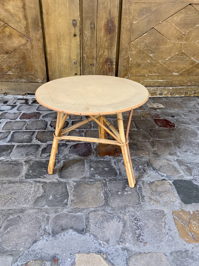 Table basse en rotin